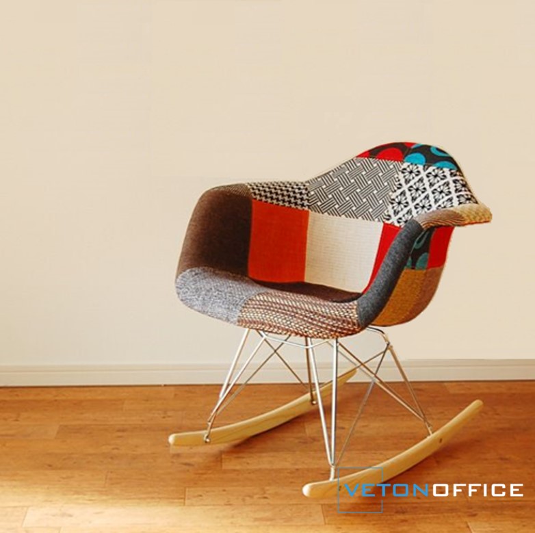 EAMES RARPATCHWORK ROCKING CHAIR